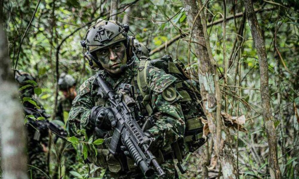 Combates en entre desastes de las Farc y El Ejército