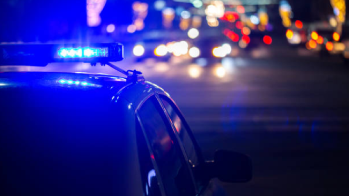 Fue atacado con su arma de dotacia