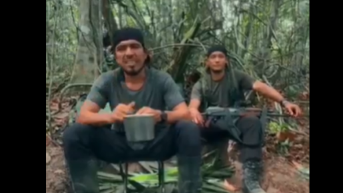 Alias Jhon Mechas Reparece en video Haciéndole un Llamado A Los Desplazados para que retornen Al Catatumbo