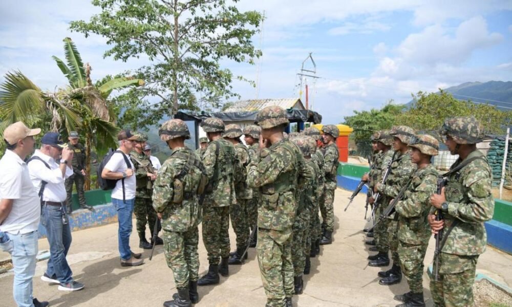 Ejército Garantizará Retorno de Las Familias Desplazadas por Combates