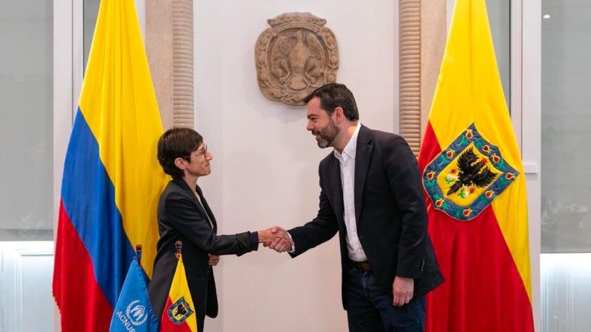 Bogotá y Acnur Firman Acuerdo para Fortalecer La Atención A Migrantes y Desplazados