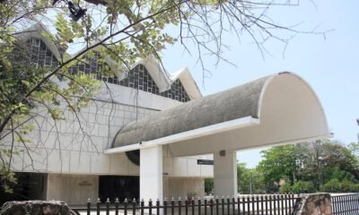 Diseños y Constructora del Nuevo Teatro Amira de la Rosa