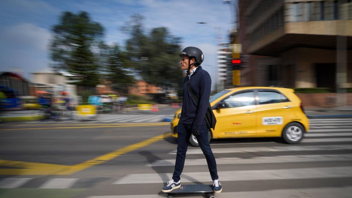 Más de 600 Policías Garantizarán la Seguridad en Ciclorrutas y Ciclovías en El Día Sin Carro en Bogutá