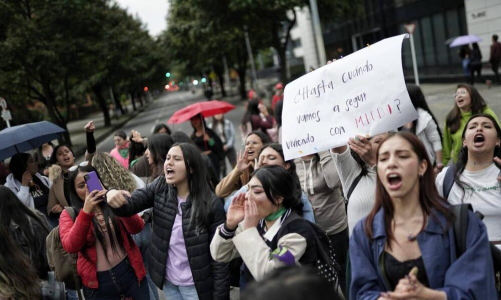 Concertal denuncia aumento de contratos en la Secretaría de la Mujer Mientras Los Casos de Violencia de Género Crecen en Bogotá, ¿Qué Dice La Entidad?