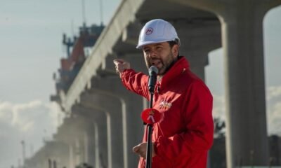 ¡Ahí Tienen Su Medio Metro!