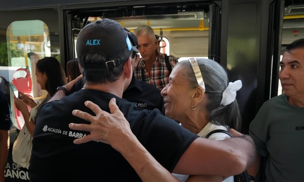 Alcalde Char Pide A Usuarios de Transmetro Cuidar Los Nueva Buses