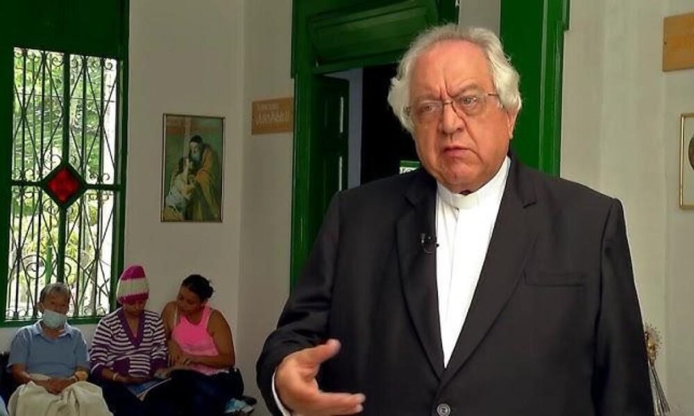 Fallecio Monseñor Armando Santamaría, El Religioso Antioqueño Dedicado A Salvar la Vida de Niños en El Departamento