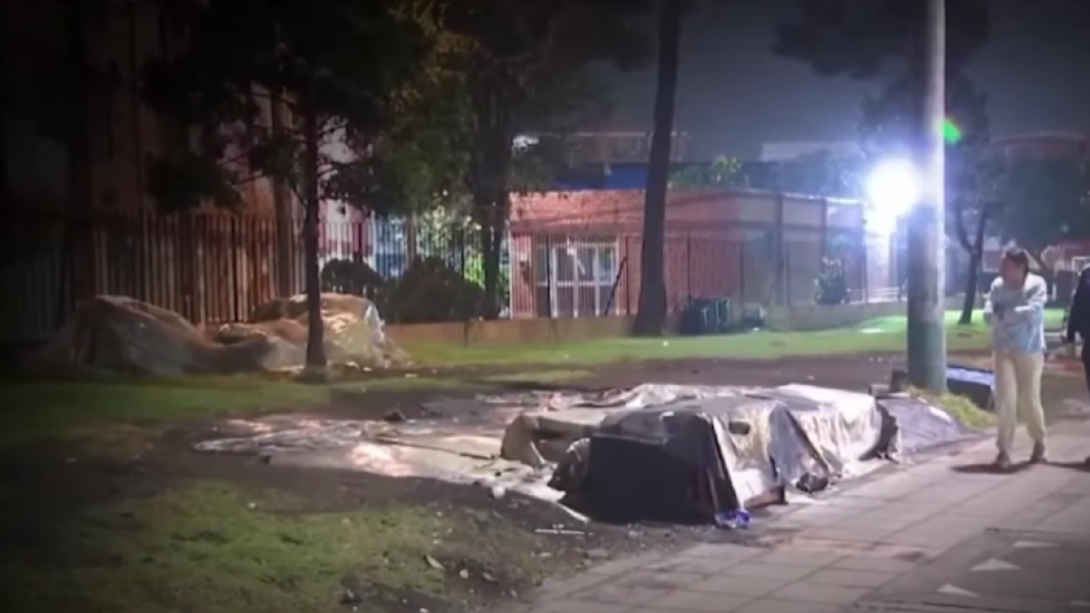 Invasión Denuncia de Hábitantes de Calle, Drogadicción E Inseguridad en el sector de Engativá, en Bogotá; Alcalde de Piden Presencia de Autoridades
