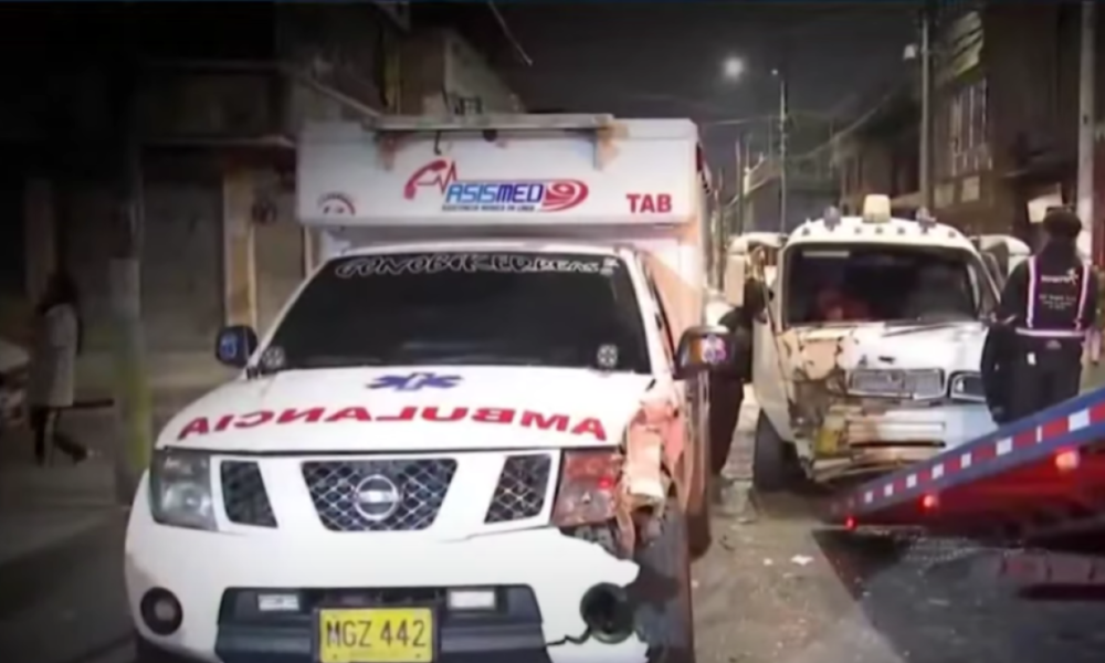 Denuncias Tras Choque Entre Una Ambulancia y Un Colectivo en Bosa; en el Sur de Bogotá; Hubo dos Heridos
