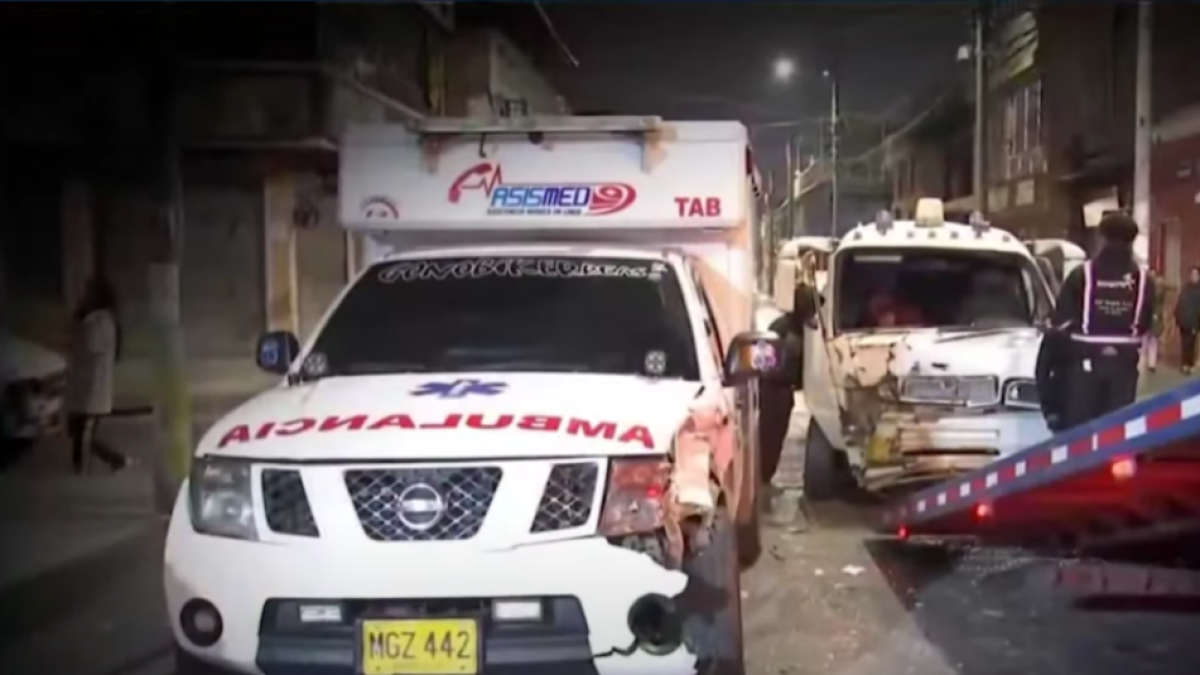 Denuncias Tras Choque Entre Una Ambulancia y Un Colectivo en Bosa; en el Sur de Bogotá; Hubo dos Heridos