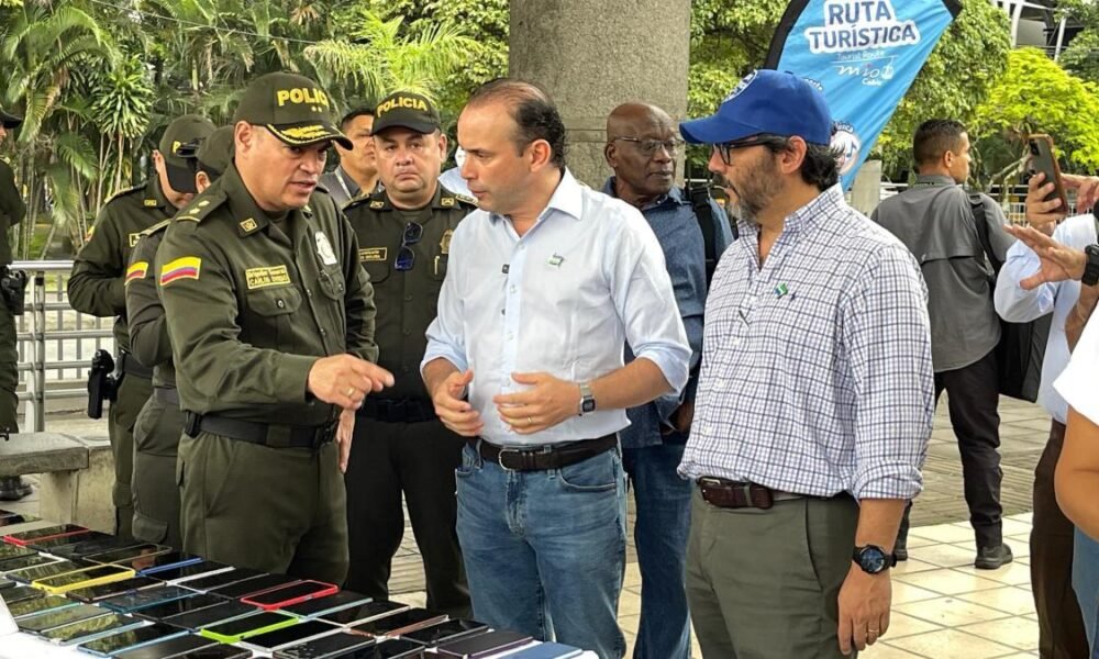 Airada Protesta del Alcalde de Cali por emisora ​​que busca reclutar jóvenes para las disidencias