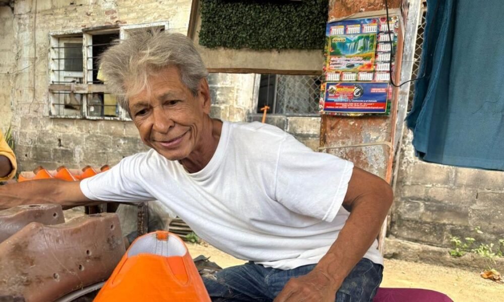 Nérstor Vergara, Donde la Tradición Del Carnaval de Barranquilla se Cose A Mano Ya Martillo