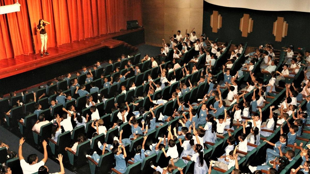 Proyecto de Teatro en Colegios Públicos y Privados
