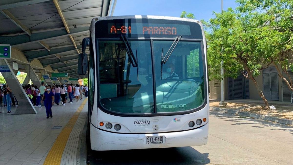 Atentión A los desvíos en rutas de transmetro por Montaje de Palcos