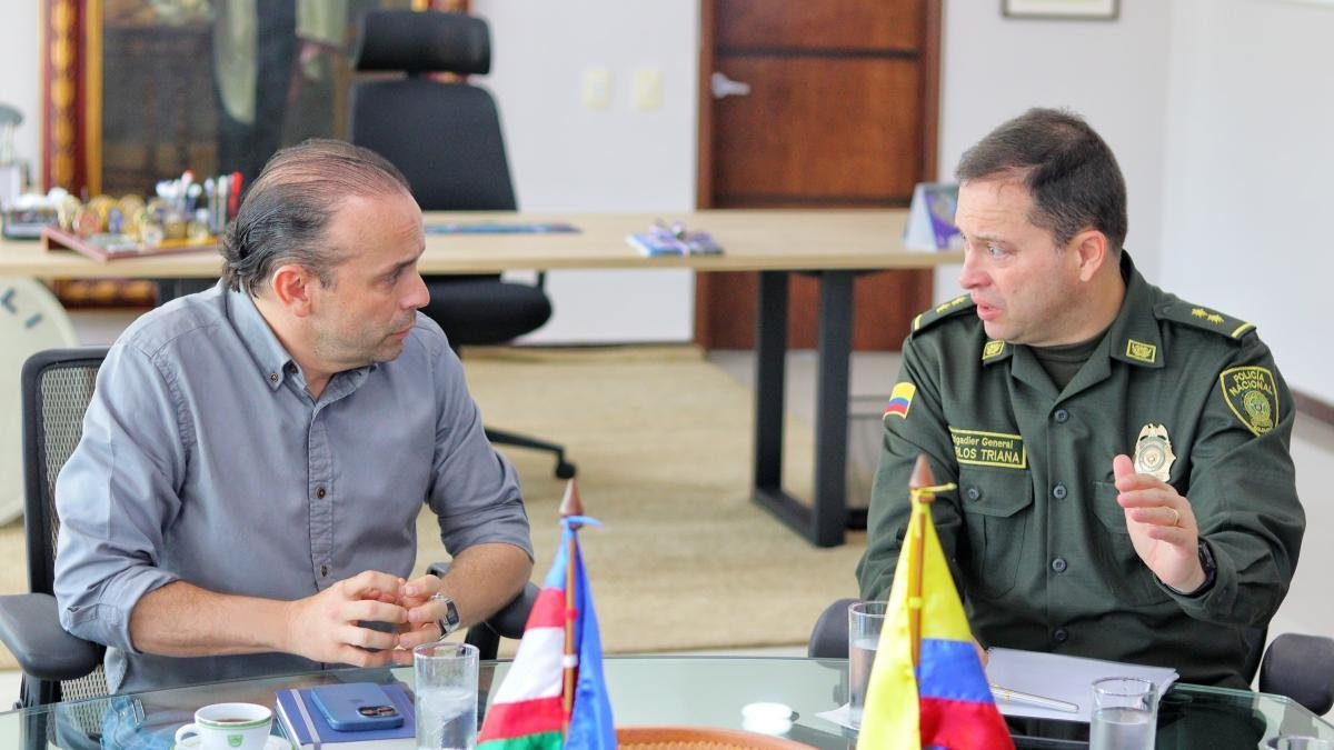 ¿DE QUE HABLARON EL ALCALDE DE CALI Y EL EL NUEVO Director de la Policía Nacional?