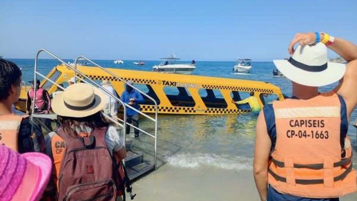 una lancha se hundio con turistas a bordo