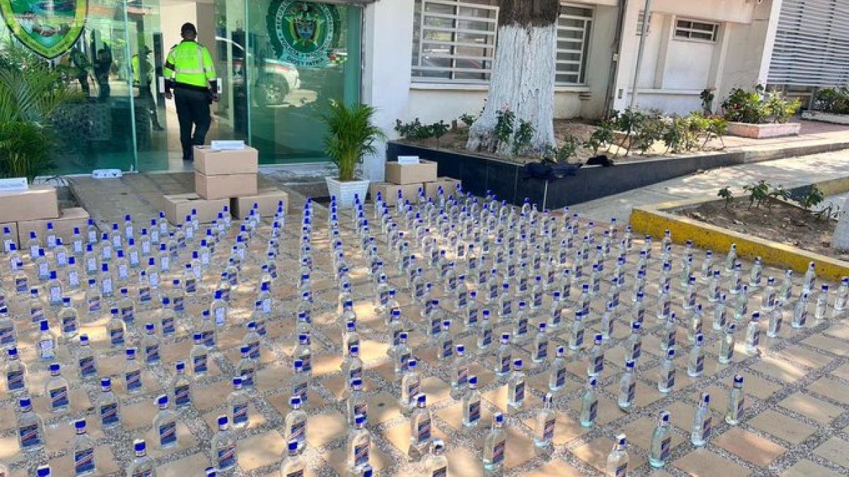 Autoridadas Incautan 300 Botellas de Licor Adulterado