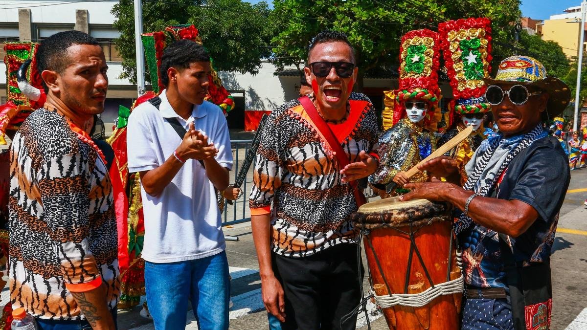 Verseador 'Joche' Pérez Mantiene Un Legado en El Carnaval