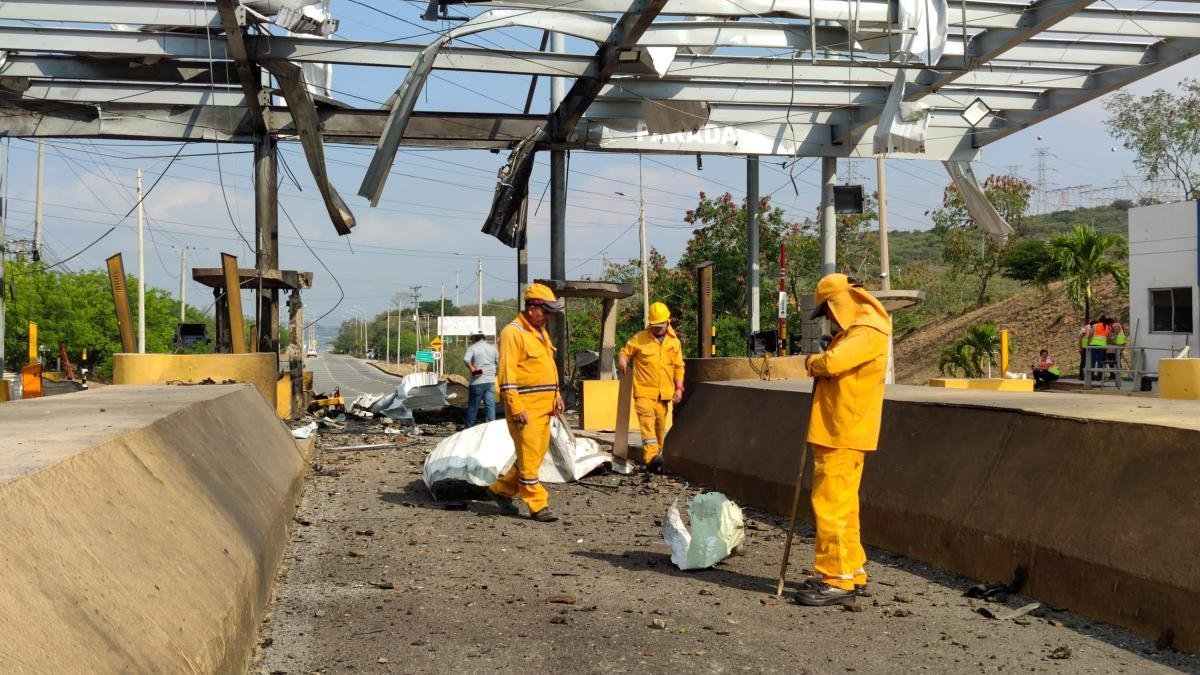 Reanudan el Paso por El Peje Destruido en Atentado Entre Cúcuta y la Frontera Con Venezuela