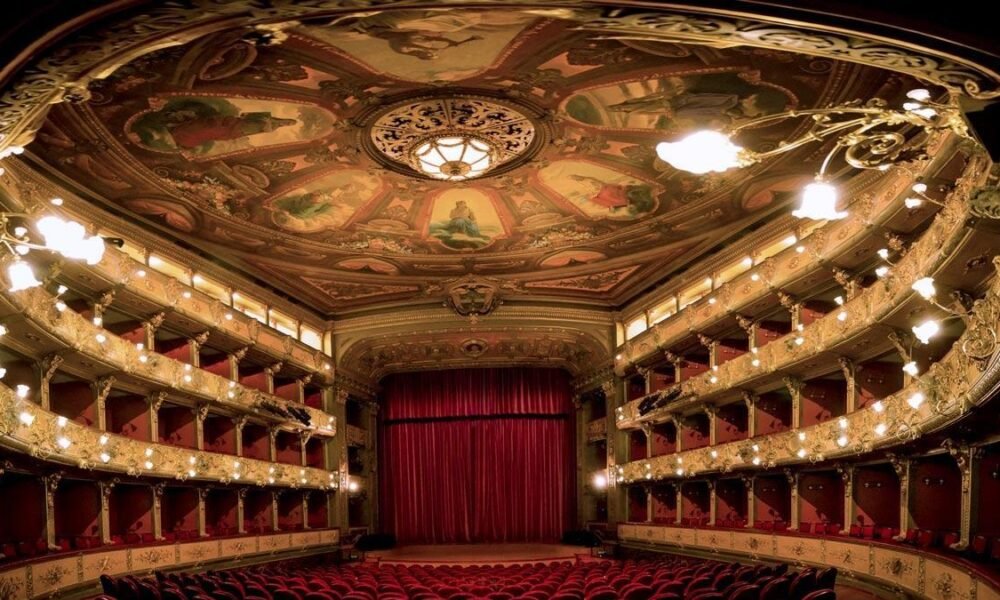 El Teatro Colón Reabre Sus Puertas en 2025 Con UNA Gran Programació