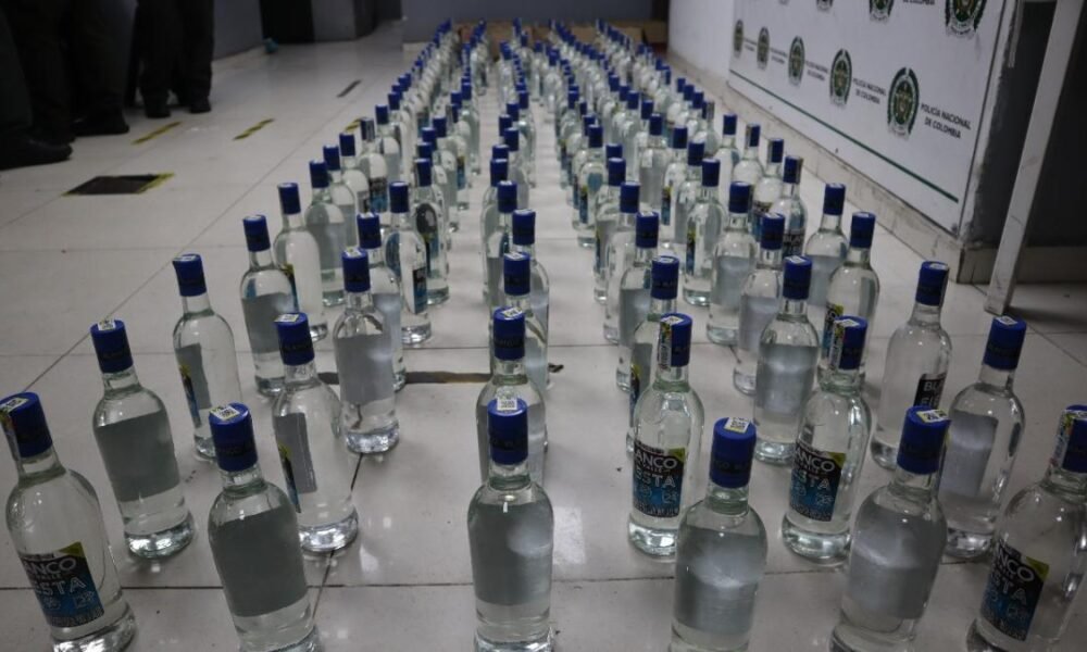 Policías le evitaron a cali pasar un 'Trago Amargo' en más de 250 Botellas de licor adúltero