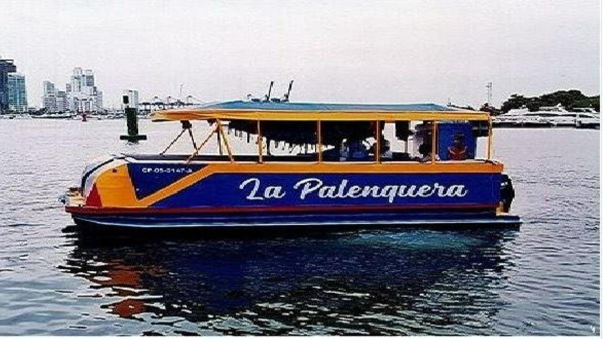 ¡Se Mete El Agua! El SUSTO DE 30 Turistas A Bordo de Barco de Recreació en Bahía de Cartagena