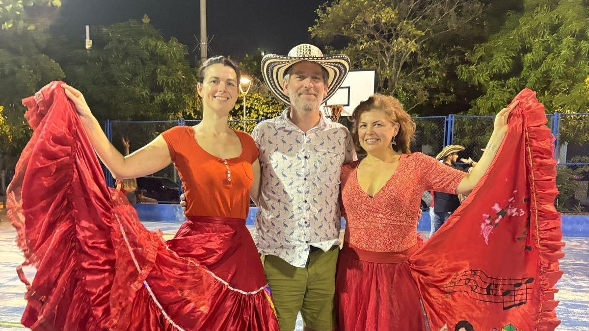 Dos Holandeses en una cumbiamba