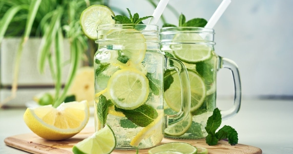 Agua de hierbabuena: la bebida natural recomendada para problemas de sueño e insomnio