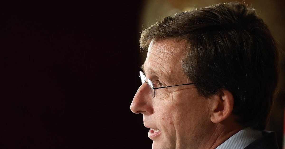 Almeida siente "infinito" que "estafaran" al Ayuntamiento con mascarillas, donde "no ha habido ni un Koldo ni un Ábalos"