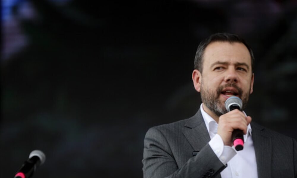 Carlos Fernando Galán reafirma respaldo a la independencia de la Rama Judicial en visita al Consejo de Estado