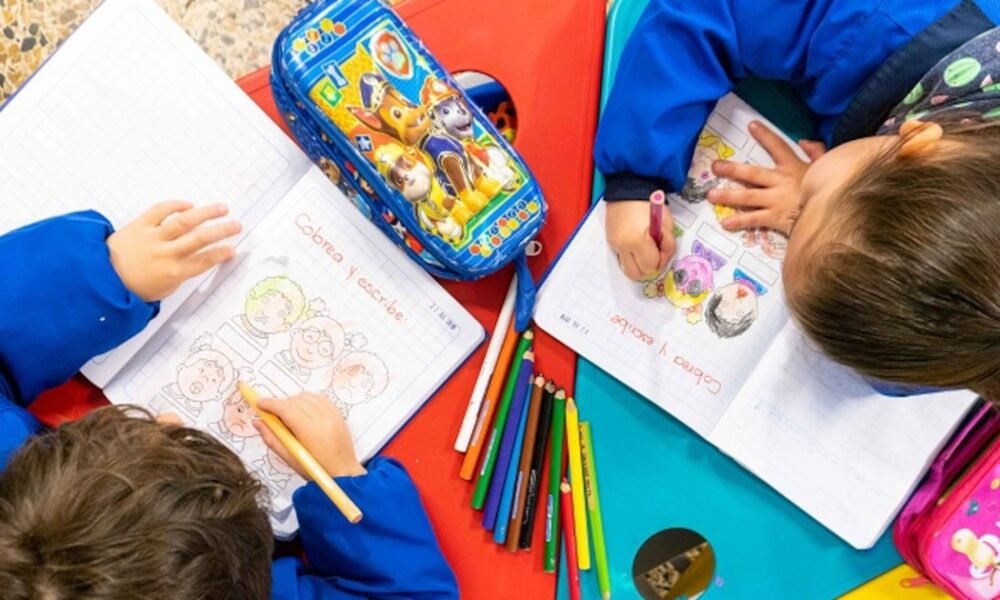 El Gobierno oficializó la entrega de un refuerzo adicional a la Ayuda Escolar