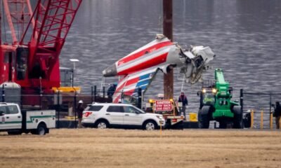 El NTSB confirmó la recuperación de las piezas clave del avión y helicóptero accidentados en DC