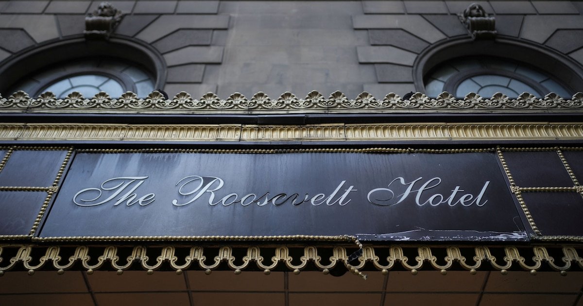 El icónico hotel Roosevelt dejará de funcionar como refugio para migrantes indocumentados en Nueva York