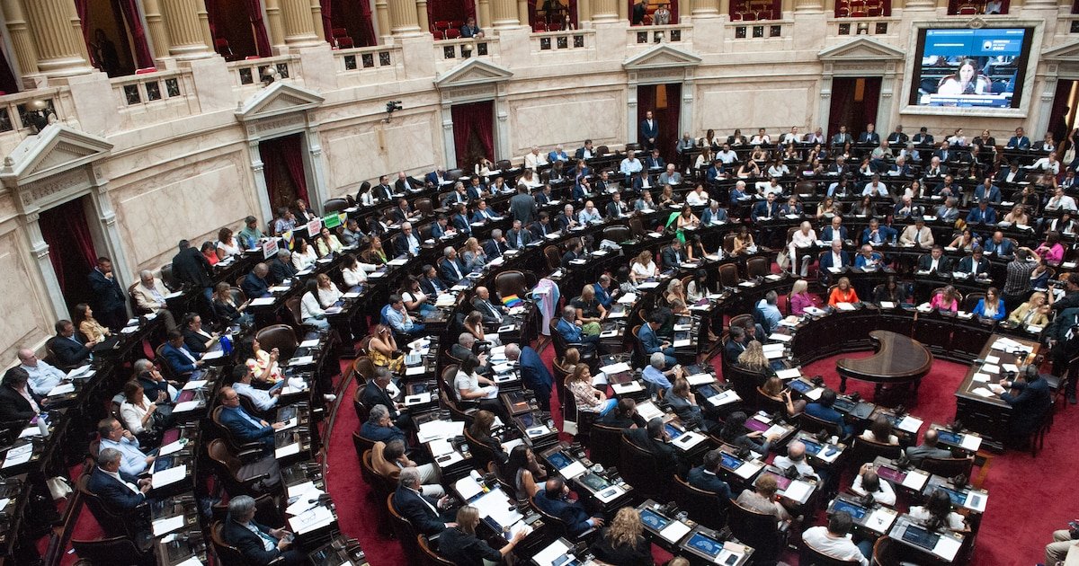 Fuerte arranque del Gobierno en el Congreso, pero con la receta que menos le gusta