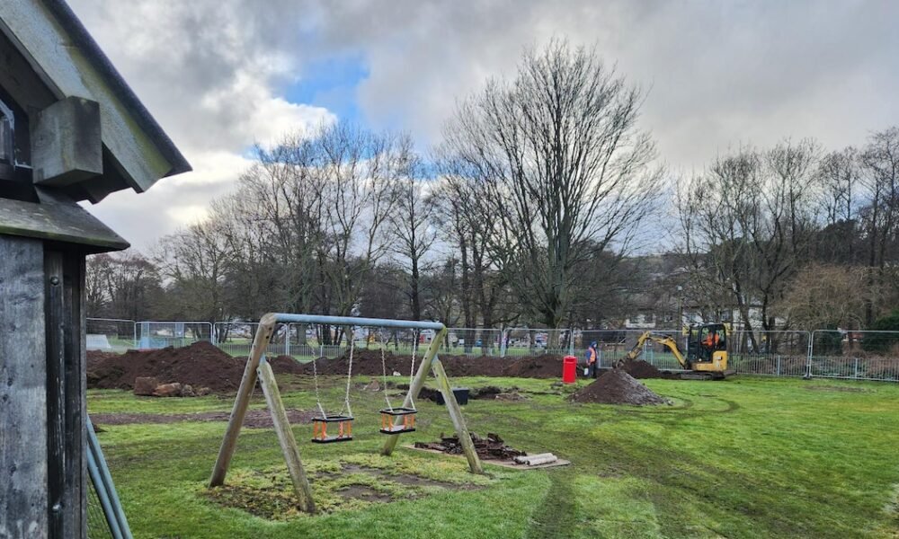 Hallaron más de 170 bombas de la Segunda Guerra Mundial bajo un parque infantil del Reino Unido