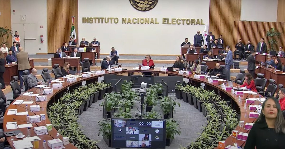 INE acuerda publicar listas de candidatos a elecciones del Poder Judicial a pesar de inconsistencias