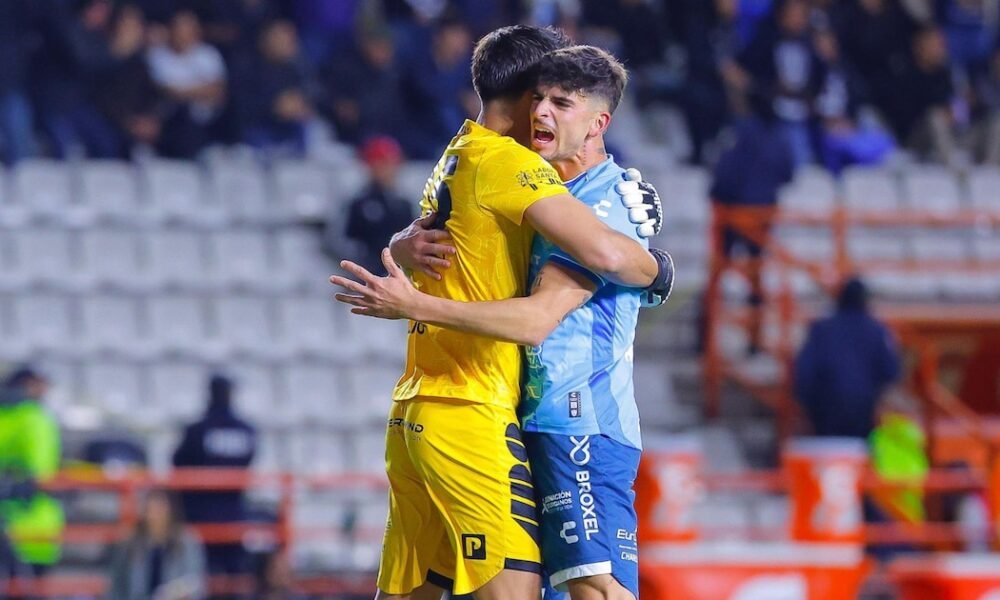 Pachuca vs Pumas EN VIVO: expulsaron al auxiliar técnico de Guillermo Almada