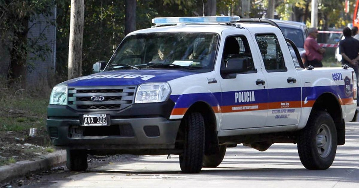 Quiso escapar de un robo, aceleró y los ladrones le pegaron un tiro a su mujer en la cabeza