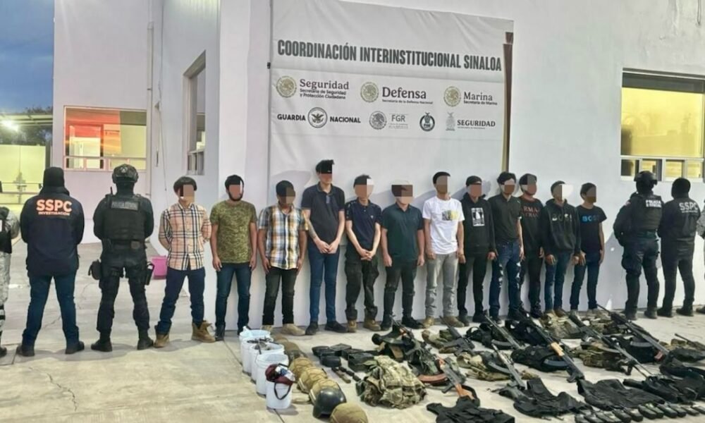 Tras jornada violenta en Culiacán, caen 15 sicarios de La Chapiza con armamento bélico