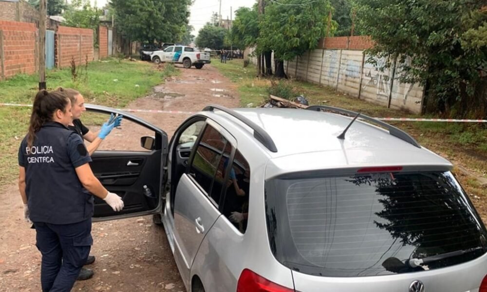 Un prefecto retirado mató a un delincuente que intentó robarle el auto en Moreno: el cómplice está prófugo