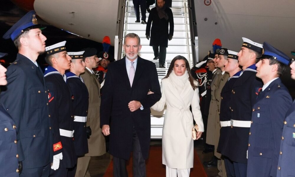 VÍDEO: Los Reyes trasladan su pésame por los fallecidos en la explosión en Calenzano en el inicio de su visita a Italia