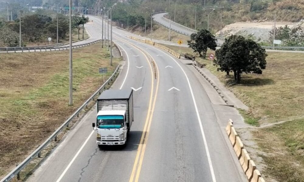 Vía al Llano con paso controlado: choque múltiple en el corredor Bogotá-Villavicencio