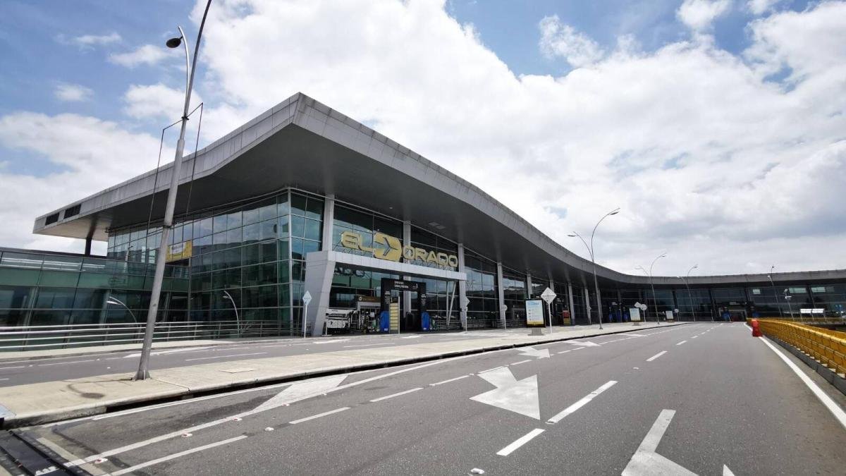 ¡PILAS! Aerocivil Advierte de Posibles Retrasos en el Aeropuerto el Dorado en Bogotá Por 'Baja Visibilidad'