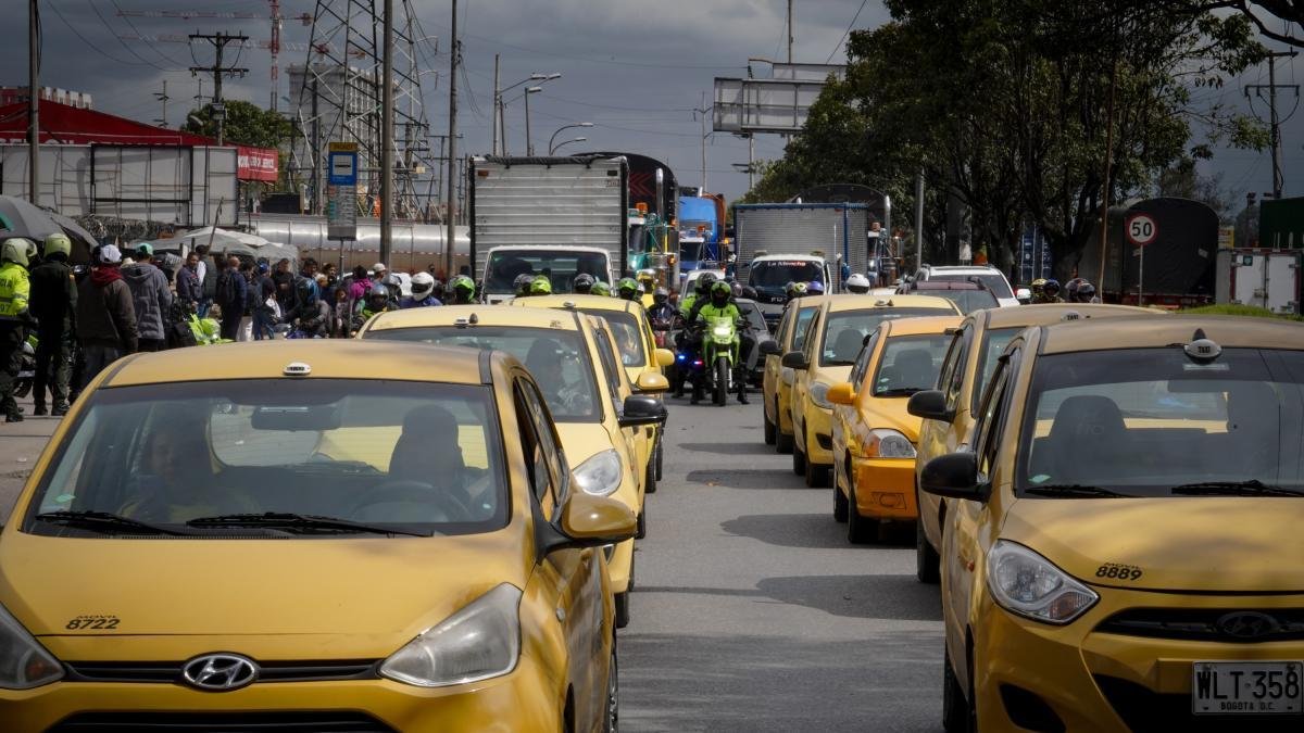 Taxistas de Bogotá Exigen Seguridad Tras el Asesinato de Dos conductores: 'No hay resultado de Vemos'