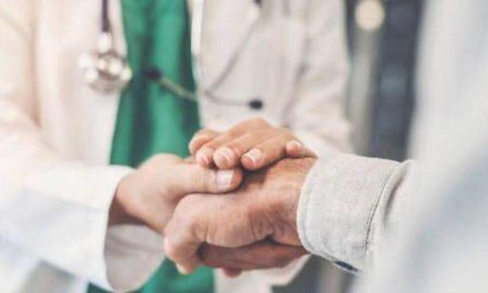 Condenan A 11 Médicos por Obtener Títulos Fraudulentos como Cirujanos en Brasil