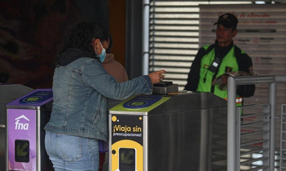 El Banco de Bogotá Se Sumó Al Piloto de Pago Con Tarjetas en Transmilenio