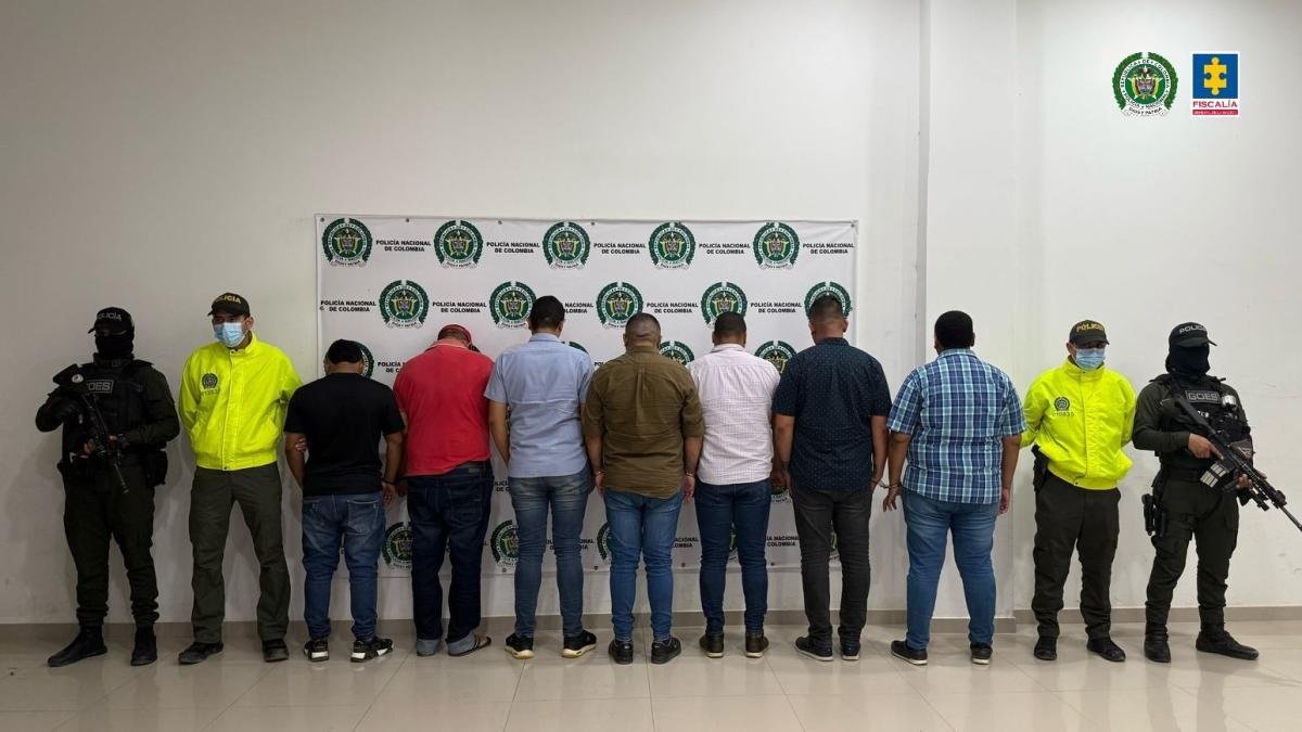 CAPTURAN A CINCO POLICÍAS QUE VENDÍA DROGA INCAUTADA A Narcos