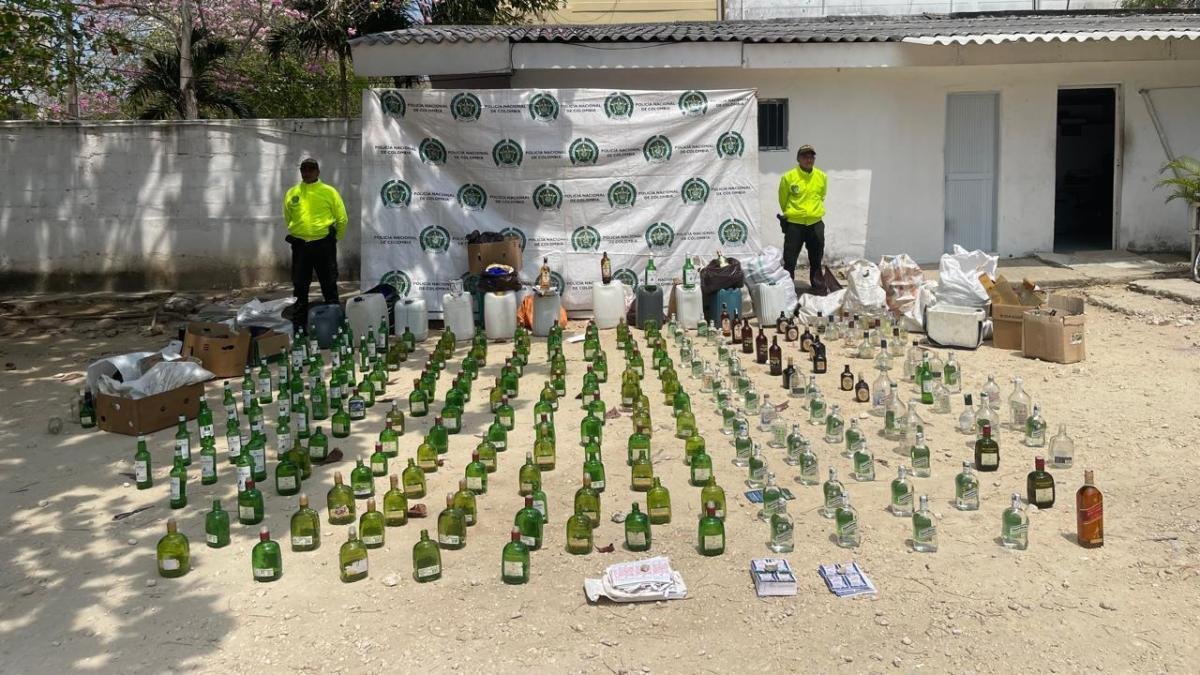 Desmantelan fábrica clandestina de licor adulterado durante el carnaval