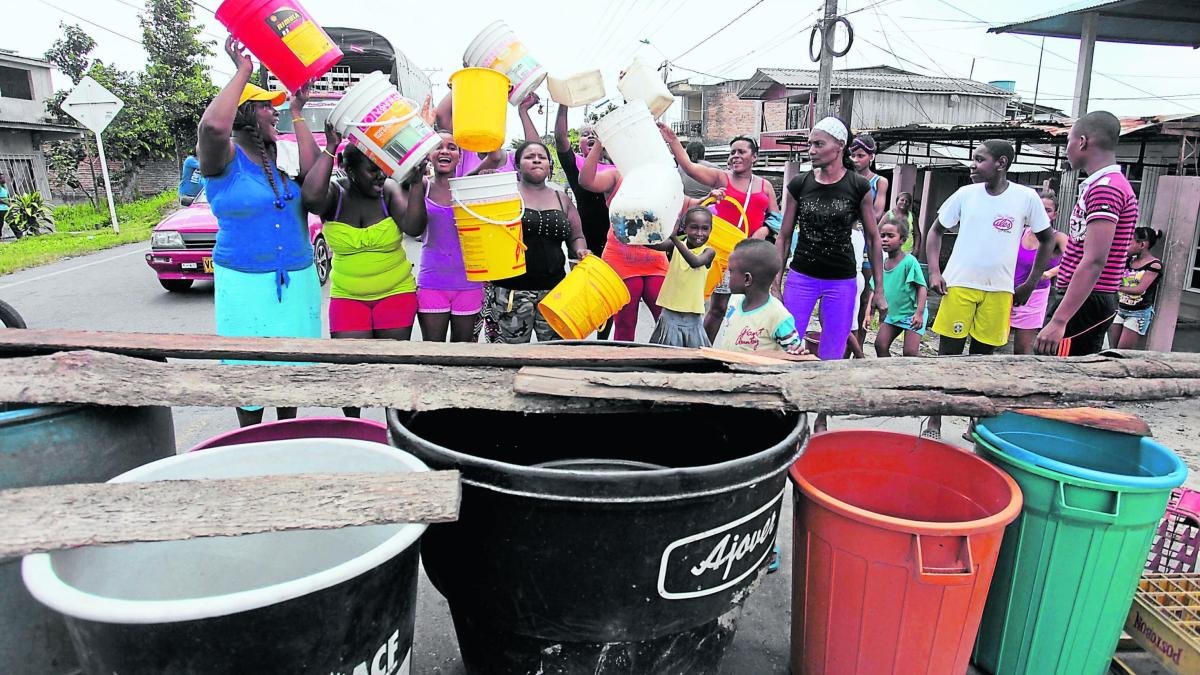 Este es el Calvario de los Pueblos Sedientos en el Suroccidente del País; apagar incendios es todo un drama