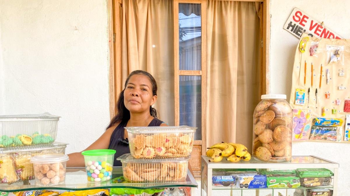 Pequeños Comerciantes Reciben Impulso de Prosperidad Social